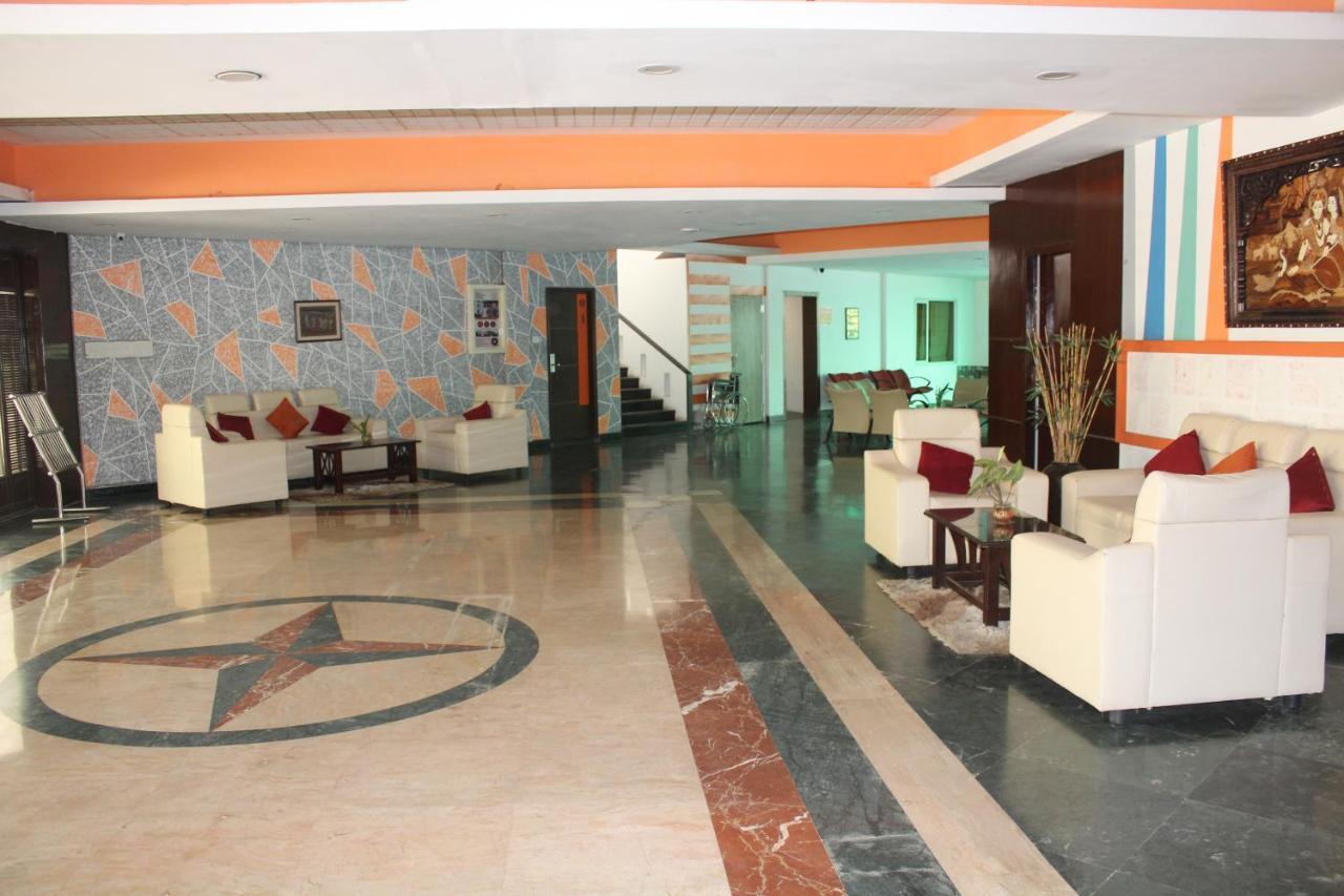 Vedic Village Sriperumbudur Formerly Known As Citrus Hotel Exterior foto