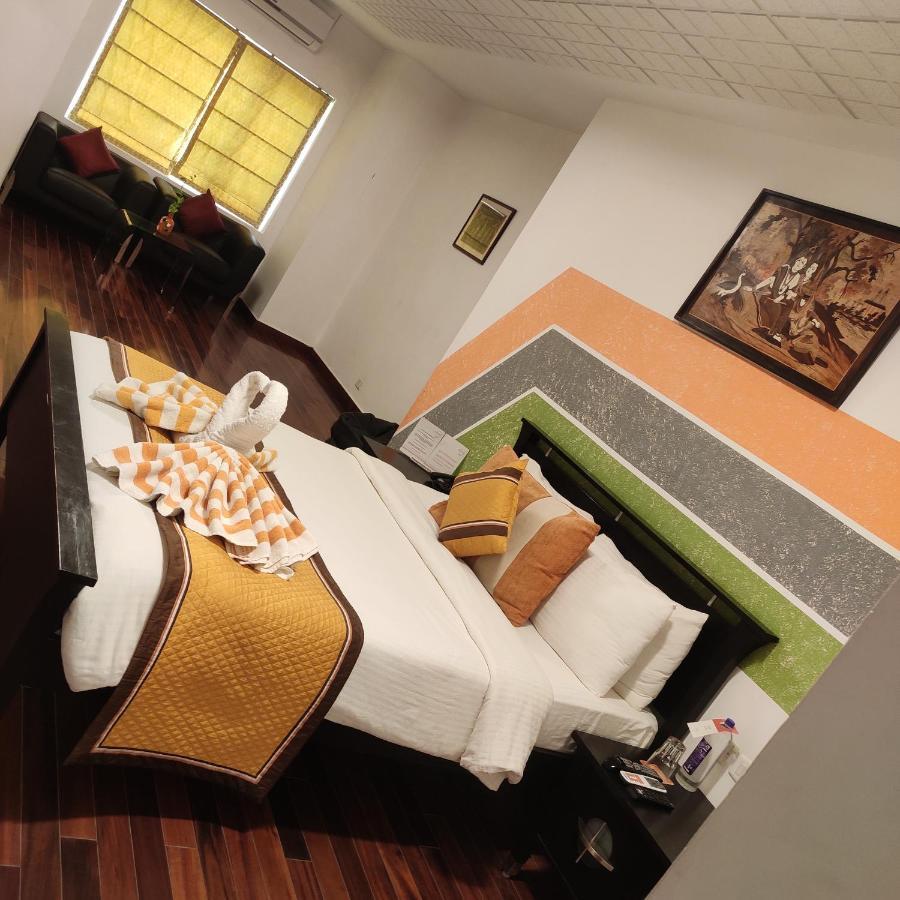 Vedic Village Sriperumbudur Formerly Known As Citrus Hotel Exterior foto
