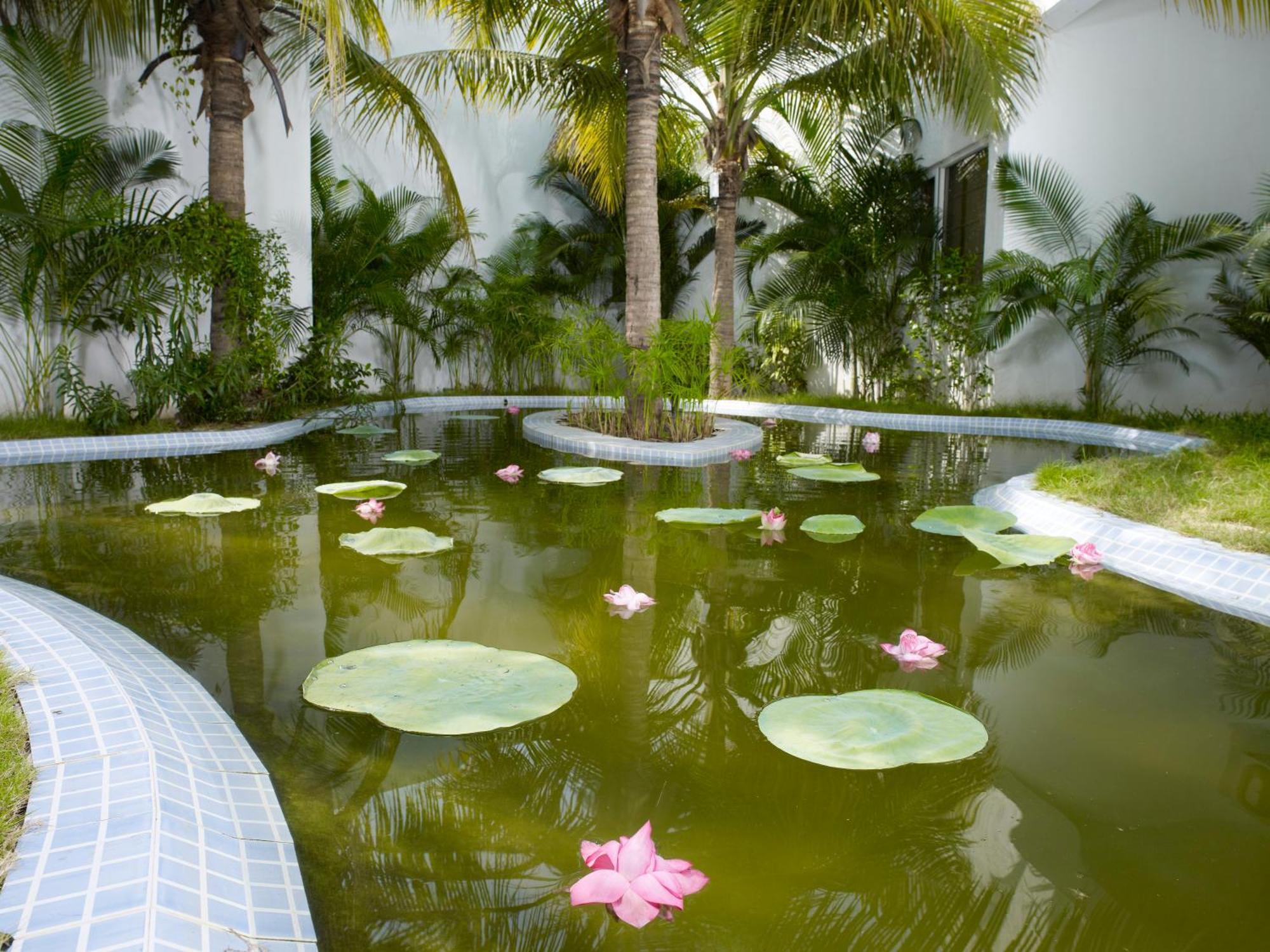 Vedic Village Sriperumbudur Formerly Known As Citrus Hotel Exterior foto